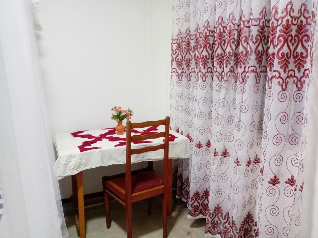 Calm House Dickwella Apartment Bagian luar foto